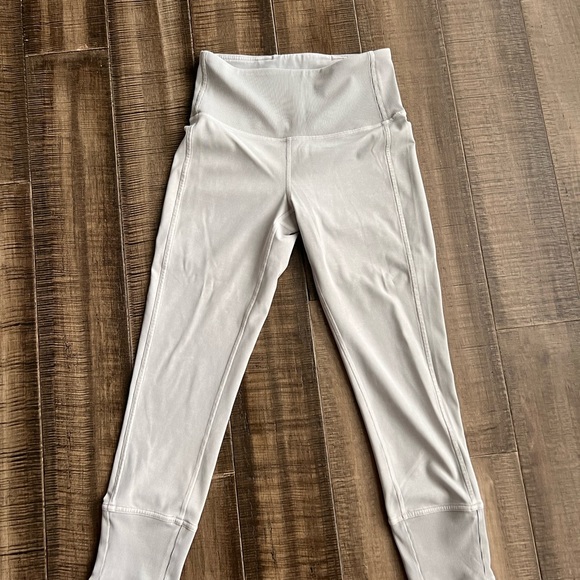 Lulu🍋 Leggings - Picture 2 of 5